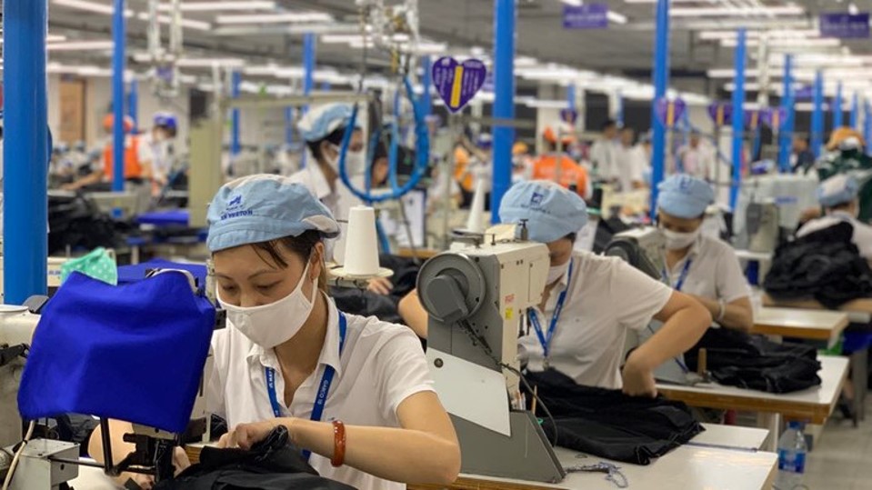 Các vấn đề mâu thuẫn, chồng chéo, bất cập, không phù hợp của chính sách pháp luật trong lĩnh vực lao động, việc làm