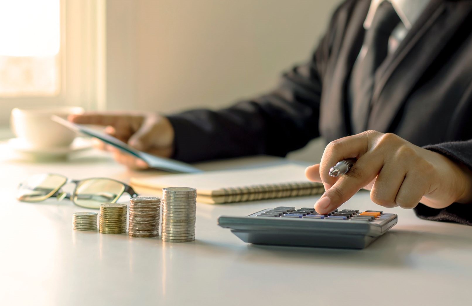 Regulations on statutory minimum wages paid to employees working under labor contracts