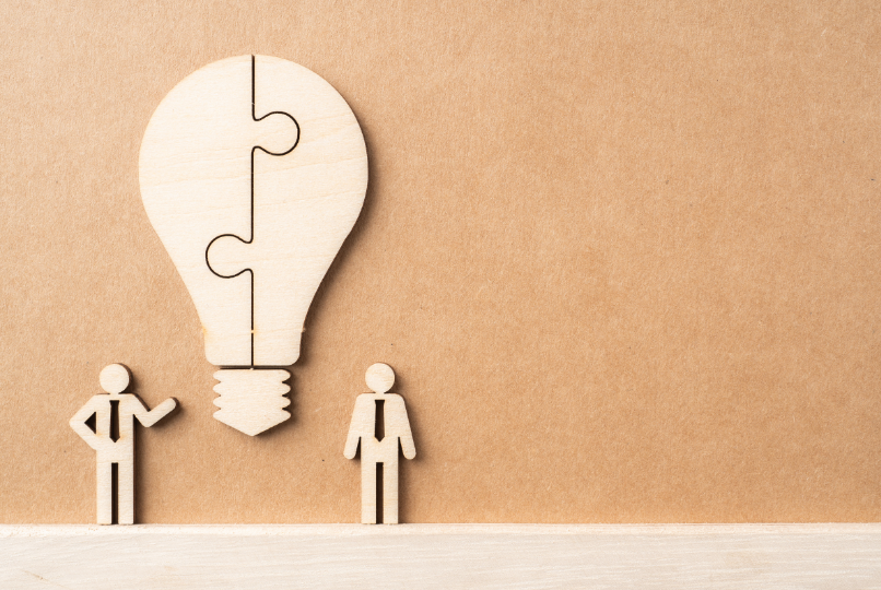 What incentives for enterprises operating at the Vietnam National Innovation Center?